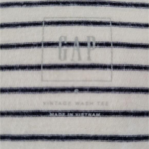 Gap Scoop Neck Stripe Tee - Picture 2 of 8